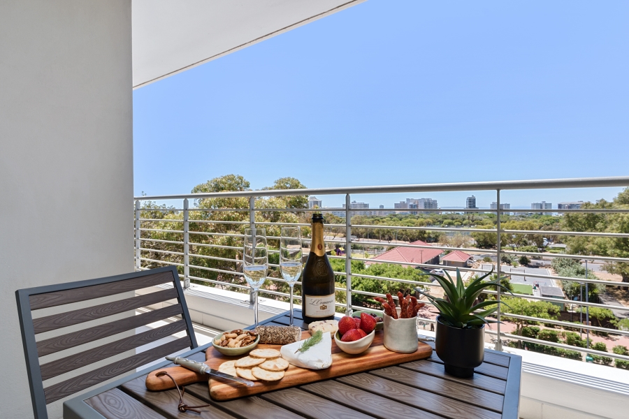 2 Bedroom Property for Sale in Green Point Western Cape